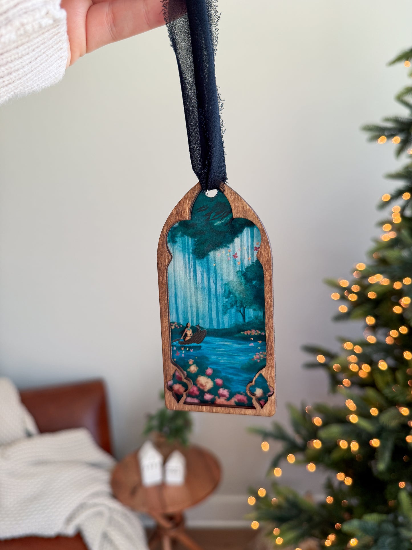 Goes with the Wind - Cathedral Ornament