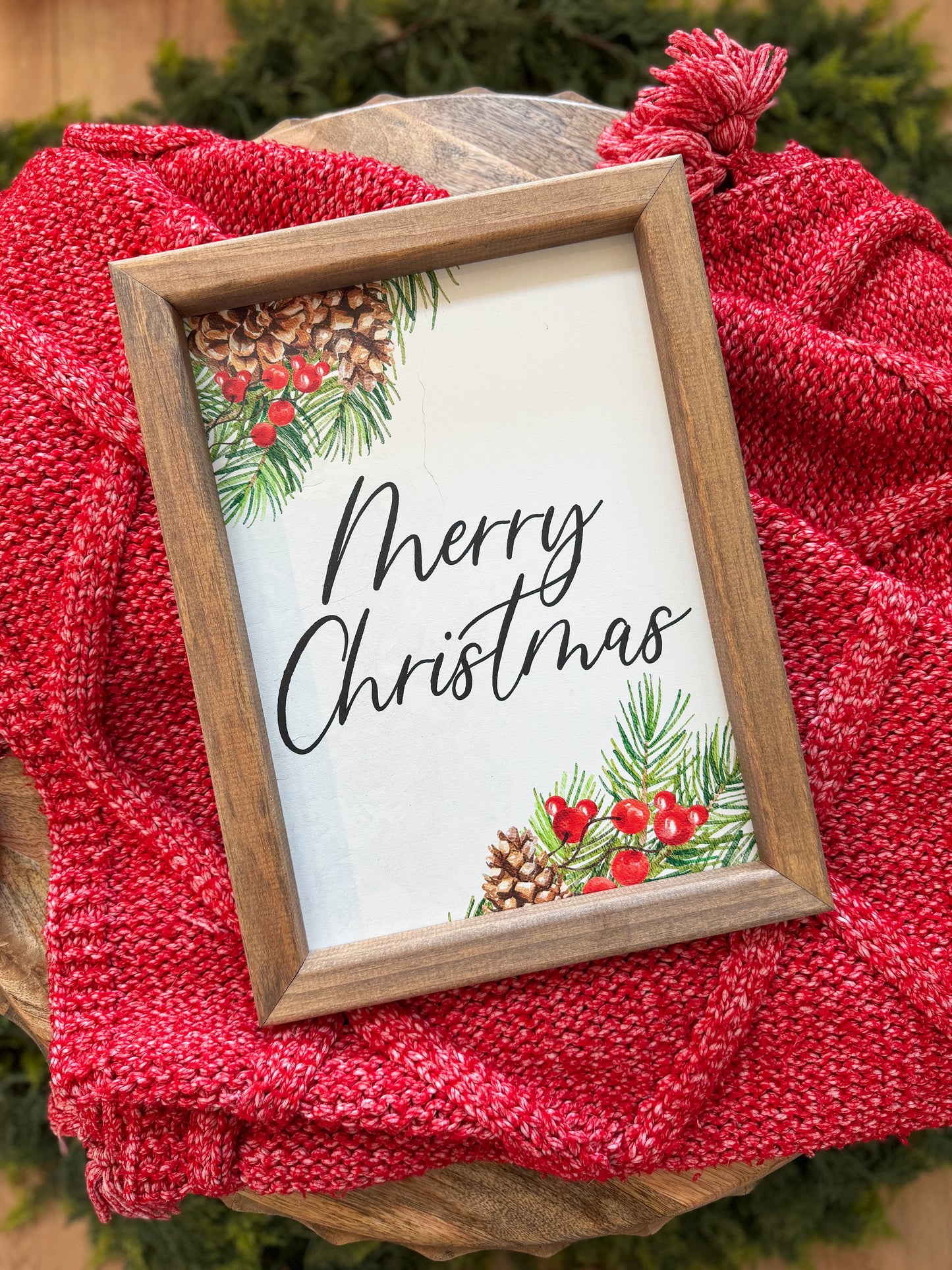 Pine & Berry Mery Christmas Sign