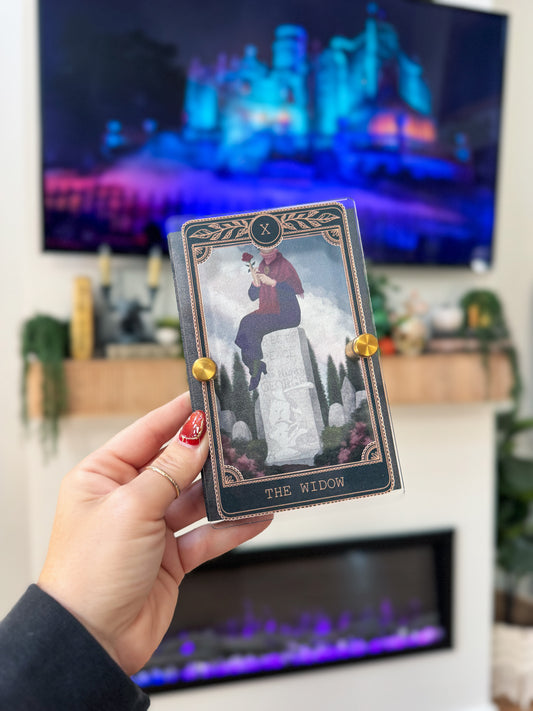 The Widow - Tarot Card Mini Sign