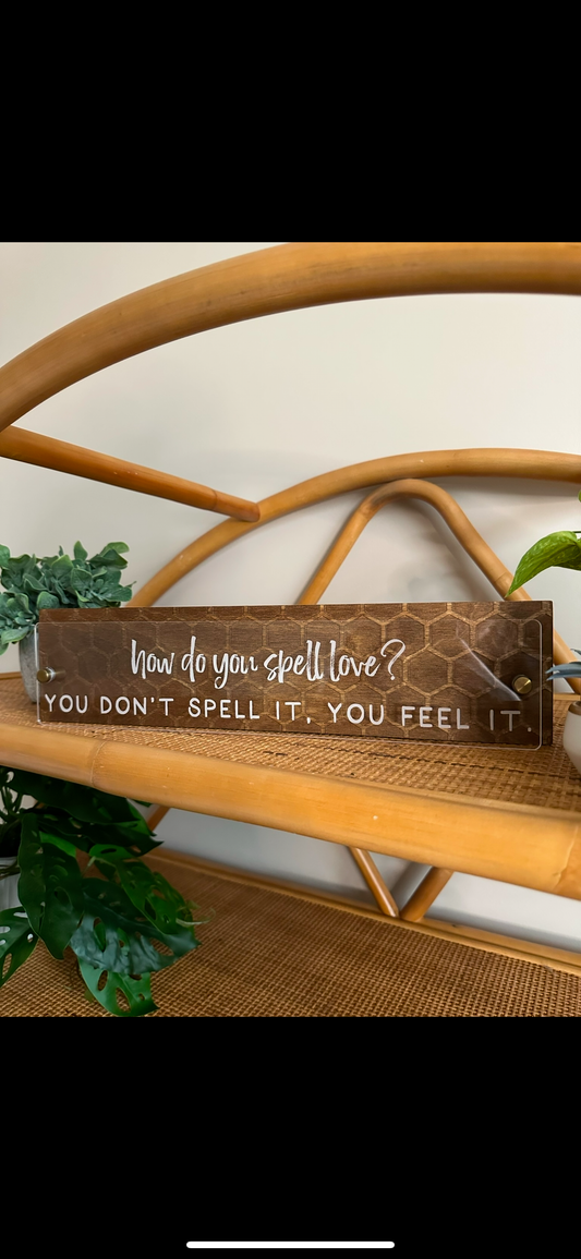 How do you spell love Block Sign