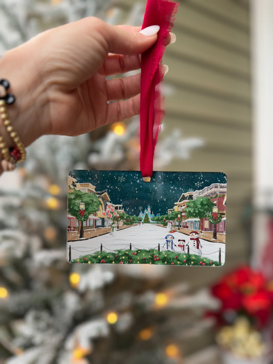 DLR Merry Main St. Ornament